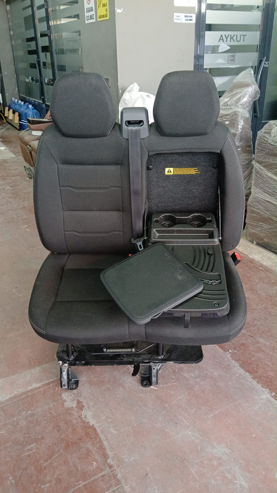 Fiat Ducato koltuk ve fonksiyonel orta bölüm detayı